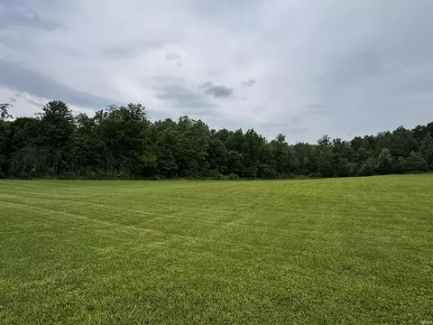1 E Calvertville Rd, Bloomfield, IN 47424