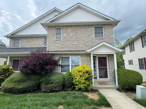 1322 S Cobble Creek Cir, Bloomington, IN 47401
