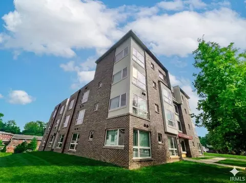 604 N Smith Rd, Bloomington, IN 47408