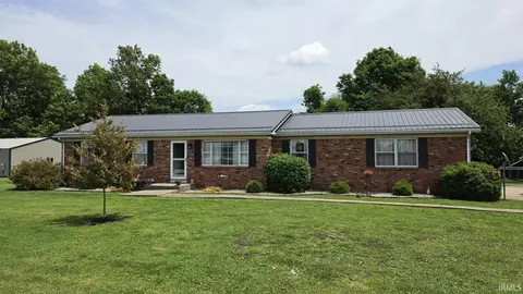 429 S Delaware St, Shelburn, IN 47879