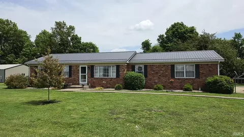 429 S Delaware St, Shelburn, IN 47879