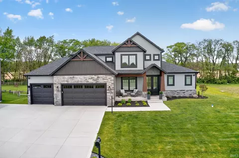 15111 Gossamer Trl, Granger, IN 46530