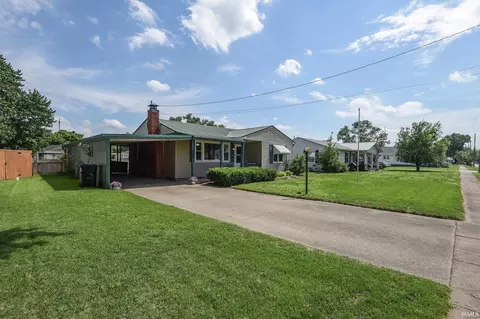 1205 N 13th St, Vincennes, IN 47591