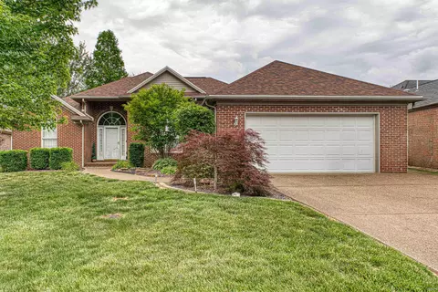 2741 Beaumont Dr, Evansville, IN 47725