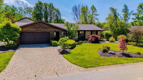 631 Crown Hill Dr, Wabash, IN 46992