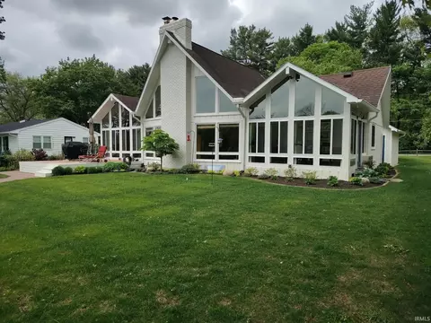 54028 Eastview Dr, Bristol, IN 46507