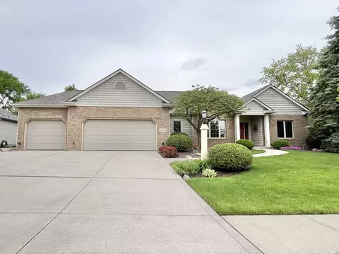 12306 Goldeneyes Ct, Fort Wayne, IN 46845