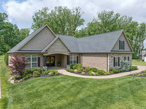 1691 Victoria Woods Dr, Boonville, IN 47601
