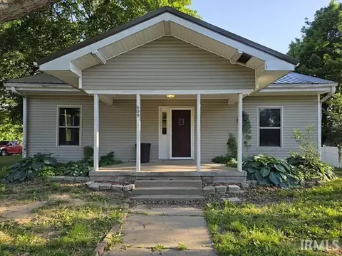 609 W Main St, Bruceville, IN 47516