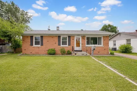 1909 S Boeke Rd, Evansville, IN 47714