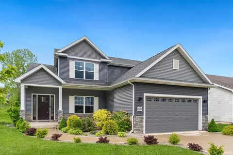 2776 Pine Cone Ln, Warsaw, IN 46582