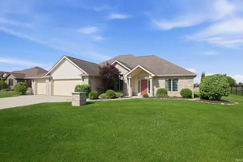 403 Steeplechase Dr, Auburn, IN 46706