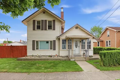 331 W 2nd St, Auburn, IN 46706