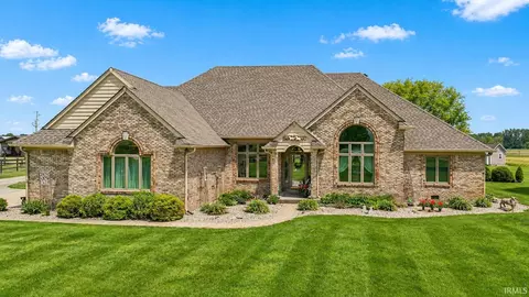5915 E 350 Rd, Franklin, IN 46131