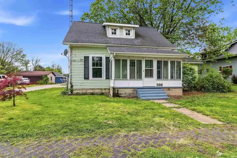 304 S 1st St, Van Buren, IN 46991