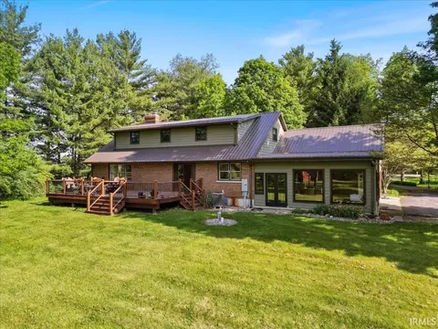 1725 W Old Trail Rd, Columbia City, IN 46725