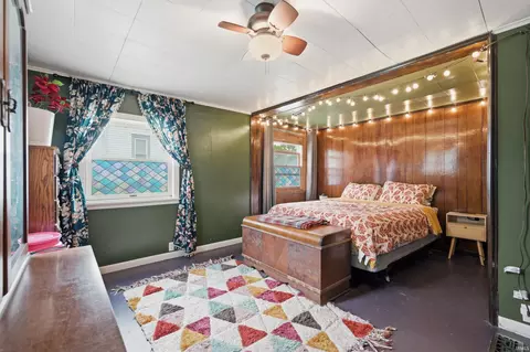 Bedroom - 230 E Morse St, Markle, IN 46770 photo 4 of 7