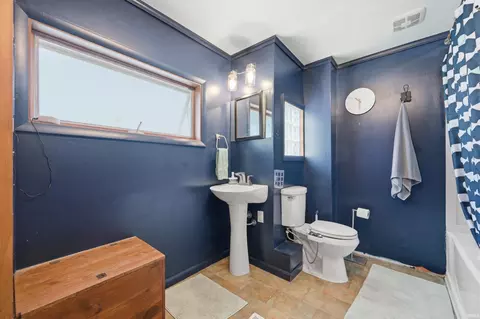 Bath - 230 E Morse St, Markle, IN 46770 photo 1 of 2