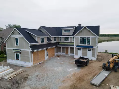 8199 E Constitution Dr, Syracuse, IN 46567