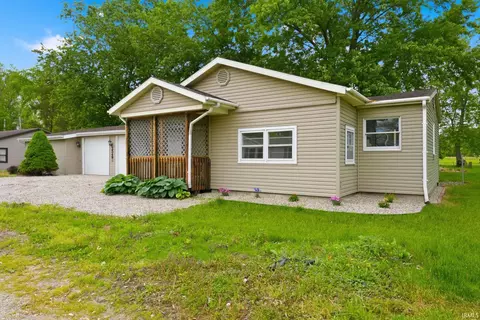 3549 W Lakeway Dr 57 Dr, Columbia City, IN 46725