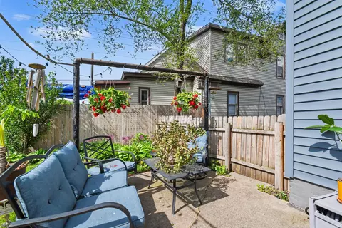 Exterior - 505 S Walnut St, South Bend, IN 46619 photo 5 of 10
