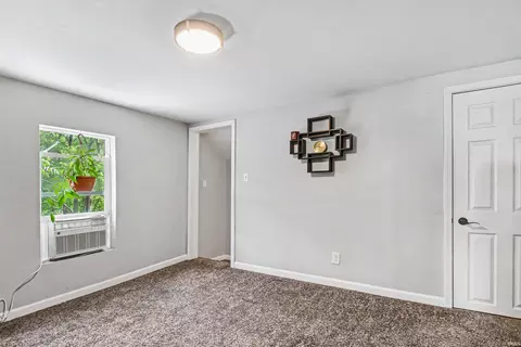 Bedroom - 505 S Walnut St, South Bend, IN 46619 photo 3 of 5