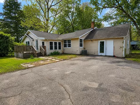 Exterior - 932 E 860 S, Hamlet, IN 46532 photo 2 of 5