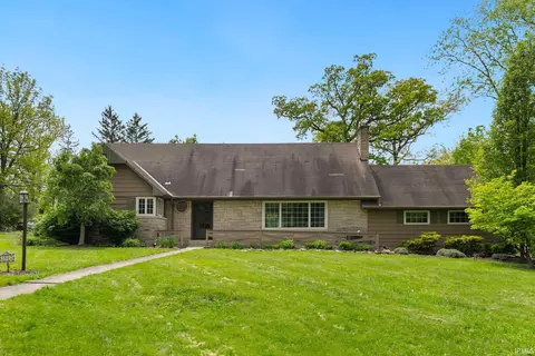 1502 Hawthorn Rd, Fort Wayne, IN 46802