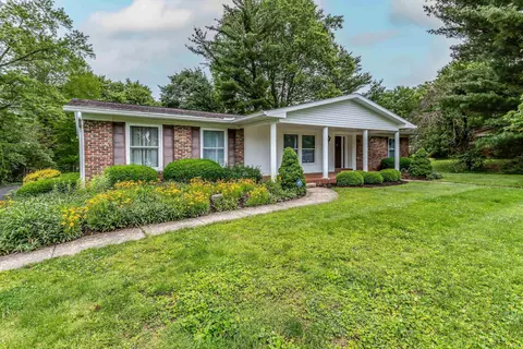 409 E Woodridge Dr, Bloomington, IN 47408