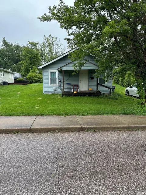 632 N Adams St, Bloomington, IN 47404