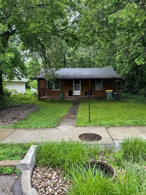 716 W Allen St, Bloomington, IN 47403