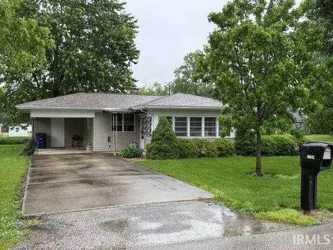 Exterior - 1104 N 8th St, Mitchell, IN 47446 photo 2 of 3