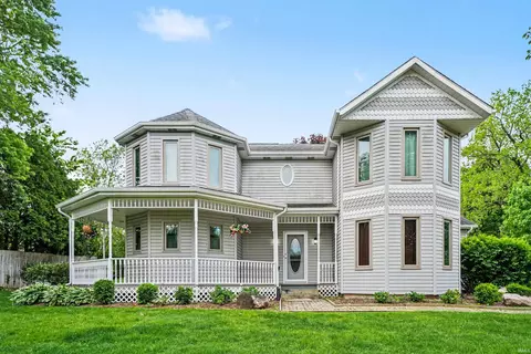 1212 Echo Dr, South Bend, IN 46614