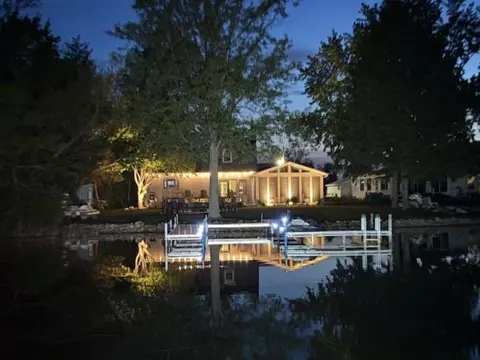 55 Lane 301c Barton Lk, Fremont, IN 46737