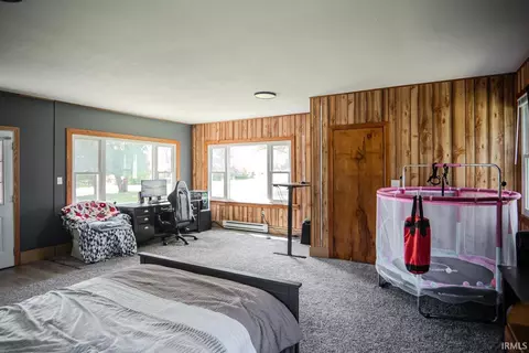 Bedroom - 404 E Pickwick Dr, Syracuse, IN 46567 photo 3 of 3