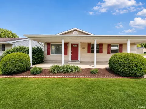 1200 NE 3rd St, Washington, IN 47501