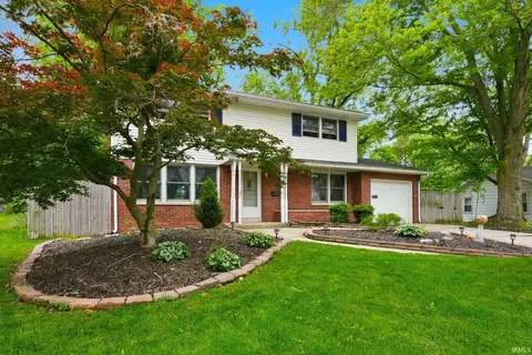 4318 Lynwood Ct, Fort Wayne, IN 46815