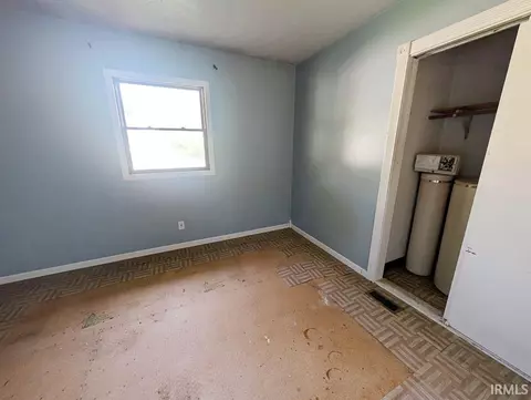 Bedroom - 104 E Hancock Ave, Mitchell, IN 47446 photo 1 of 3