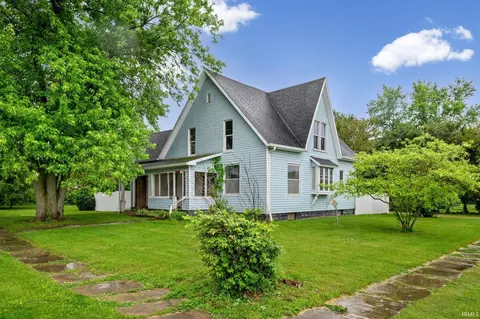 11816 Division St, Clarks Hill, IN 47930