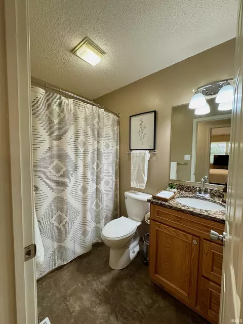 Bath - 2241 S Bent Tree Dr, Bloomington, IN 47401 photo 2 of 2