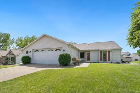 470 Lowry Way, Roanoke, IN 46783