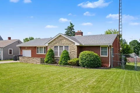 527 E Farneman Ave, South Bend, IN 46614