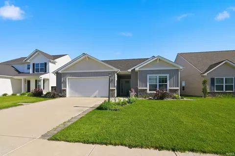 12894 Page Hill Ct, Fort Wayne, IN 46818