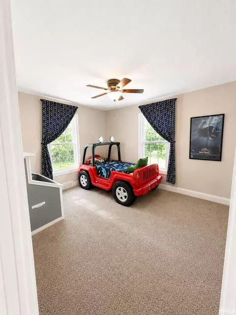 Bedroom - 9484 E 500 S Rd, Windfall, IN 46076 photo 2 of 3