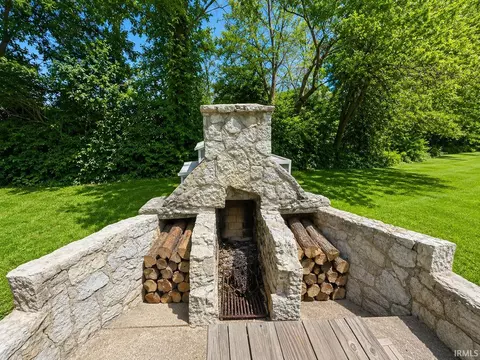 Exterior - 9484 E 500 S Rd, Windfall, IN 46076 photo 10 of 11