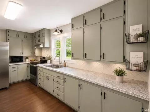 Kitchen - 9484 E 500 S Rd, Windfall, IN 46076 photo 1 of 5