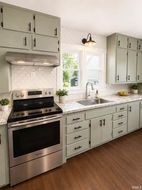 Kitchen - 9484 E 500 S Rd, Windfall, IN 46076 photo 2 of 5