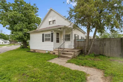 2420 Monger Ave, Elkhart, IN 46517