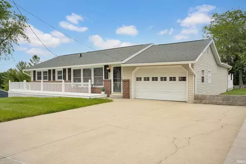 Exterior - 1007 23rd St, Bedford, IN 47421 photo 2 of 6
