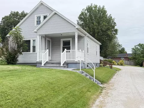 209 S Main St, Huntingburg, IN 47542